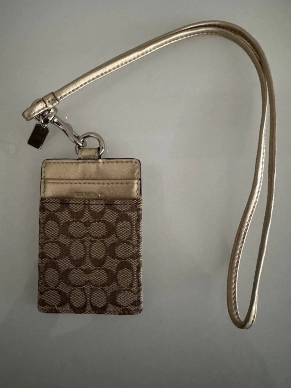 NWT Coach Signature Card Holder Lanyard in Metallic Gold and Brown